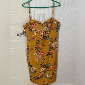 Black Halo, size 10 Floral Yellow Dress